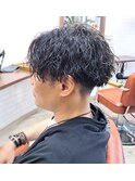 ツイストパーマ　センターパート　縦落ちツイストパーマ