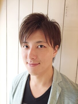 ヘアースタジオ ランプ 浦安(Hair Studio Lamp) マットグレージュ 束感ショートヘア