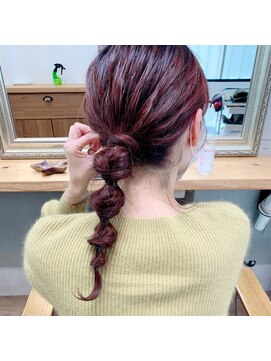 コンパス(COMPASS) ピンクポニーテールアレンジ