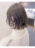 大人かわいいミディアム簡単スタイリングレイヤーボブ