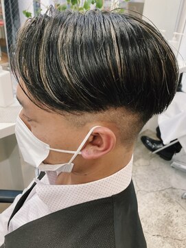 バイフィフス 原宿/表参道(by fifth) メンズハイライト/センターパート/かりあげ/サイドパート