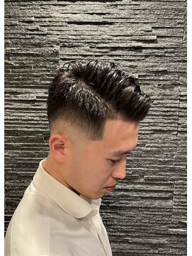 プレミアムバーバー 表参道店(PREMIUM BARBER produce by HIRO GINZA) 七三フェード