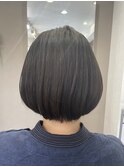 ショートボブ