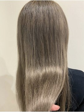 ムゲルカ エン(mugelca e'n) 艶髪ミルクティー