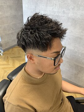ザ ハレ 問屋町店(THE HALE'S) フェードツイストパーマ
