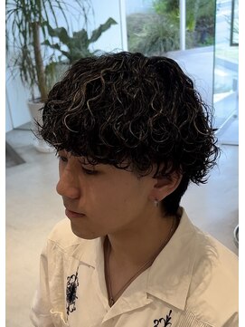 スイッチ(men's SWITCH) 大分メンズ波巻きスパイラルパーマウルフカットツーブロック