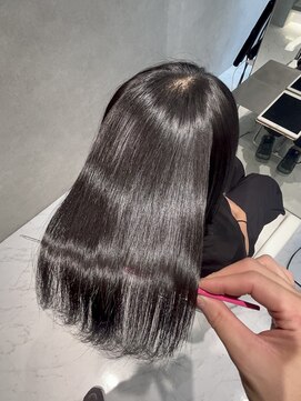 ルミス 銀座(Lumis) ストレートスタイル/艶髪/髪質改善/縮毛矯正/銀座/東銀座