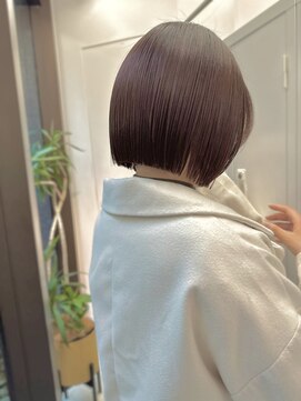 ミィ 表参道(mee.) 黒髪/ボブウルフ/ネビージュ/小顔/ワンレン/髪質改善/前髪