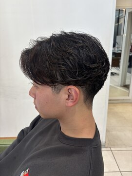 バディヘア イクス(BUDDY HAIR exx) フェザーパーマ/メンズカット/刈り上げセンターパート