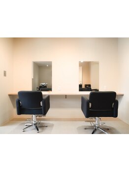 【カラー専門店】経験豊富なスタイリストが高技術なのに、毎月通える価格でなりたいを叶える＊