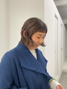 エンドリンク(endlink) ホワイトグレージュボブウルフブリーチなしカラーくびれボブ