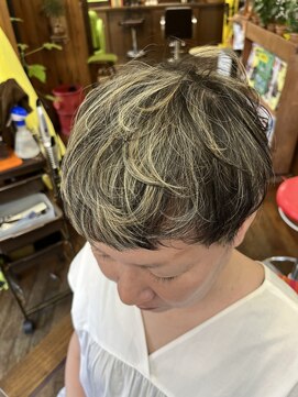 ニコ (Hair Salon Nico) ベリーショートハイライト