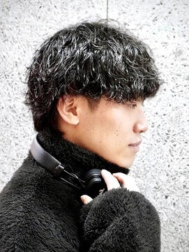 コモン(common) 波巻きシャドウパーマ