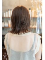 クレオメバイスーリール(Cleome by sourire)&nbsp;シースルーバング大人ガーリーミディアムレイヤーカット黒髪美髪