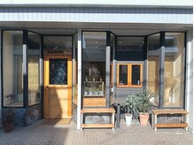 ラーゴムエーベスト(LAGOM ar bast)