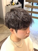 ノイセル(Noisyle)&nbsp;MEN’S HAIR/波巻きツイストスパイラル/リバースセンターパートO