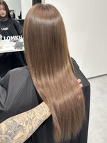 ロムーク 表参道(LOMKH)&nbsp;ミディアムレイヤーロングレイヤーカット顔周りオリーブベージュ
