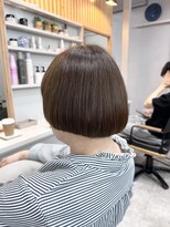 コロレ(COLORE) 大人の丸みコンパクトミニボブ