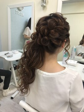 ヘアセットサロン ミント(Hair set salon MINT) サイドポニー♪