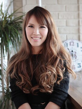 ヌーア(NuuA) 愛されロング♪