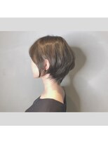 シーン バイ ラッド(SCENE by RAD)&nbsp;SCENE by RAD グレージュショート　担当 富田