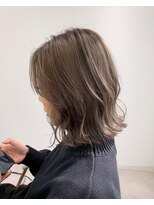 ヨーク(YOKE)&nbsp;【 YOKE 】大人切りっぱなしボブロブミルクティーグレージュ