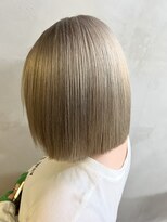 ベジータ(VEGETA) ホワイトベージュ