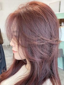 ヘアーメイク チョコ(hair make choco)の写真/丁寧なカウンセリングと似合わせカット技術で顔まわりを可愛くデザインするレイヤーハイライトが人気！