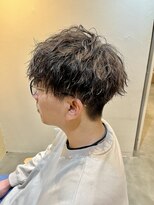 ソウスシア(SOURCE cia)&nbsp;緩めツイストスパイラルパーマ【佐藤和弥】