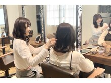 前髪カットをさせて頂き、ヘアスタイル全体の経過を踏まえて次回提案もさせて頂きます♪(矢場町/栄)