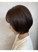 ショートヘアー ブラウンカラー 前髪カット 顔まわり 韓国風