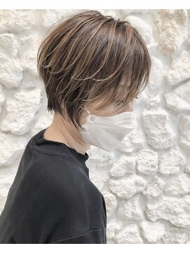 モアナ バイ ヘッドライト うるま店(Moana by HEADLIGHT) Moana【うるま】#エアリーショート#白髪ぼかしハイライト