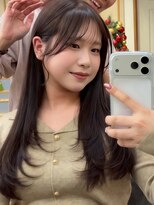 ネオリーブ クーロ(Neolive curro) 韓国前髪顔周り×ハッシュレイヤー 暗めカラー/酸性ストレート