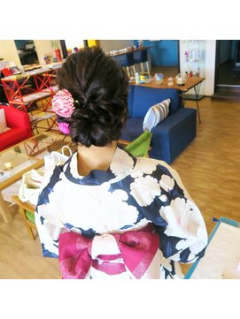 ブラウンヘアー(BROWN HAIR) 大人アレンジ