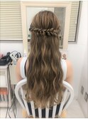 ルーズハーフアップ