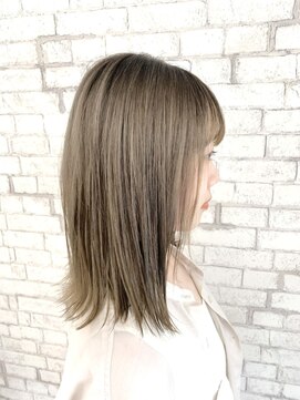 ヘアーアンドメイク ニューヨークニューヨーク 姫路店(Hair&Make NYNY) インスタ掲載　ブリーチあり　ライトベージュカラー