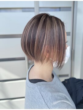 トゥエンティ(twenty) ベージュ系ハイライト