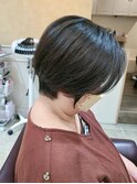 襟足タイトショートボブ