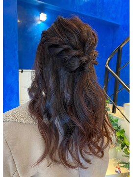 チップタップ 府中店(tip top) ハーフアップアレンジ