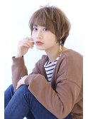 ローライトアッシュブラウン大人かわいい小顔ワンサイドショート