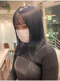 光に当たるとほんのりブルー♪【平井花菜美】