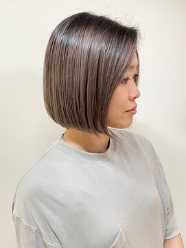 ティダスマイル(tida smile) ショート×コンパクトボブ×シアーカラー