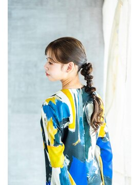 ラッドヘアー(LAD HAIR) 編みおろしツインタイトアレンジ