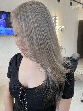 プルメリアドット(Plumeria.) ホワイトベージュ