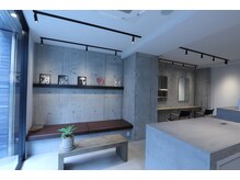 ベシック(VECHIC)の雰囲気（自然光が差し込む心地よい非日常空間）