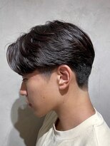 ニコ トウキョウ ヨコハマ(nico)&nbsp;メンズセンターパートニュアンスパーマ毛流れメンズパーマ刈上げ