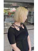 抜きっぱなしブロンド×ミニマムボブ