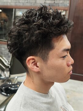 フォーコーナーズカットショップスリーセント 栄(FourCornersCutShop 3/cent) 仏陀パーマ/ブッダパーマ/スパイキーショート