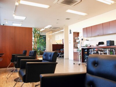 ユリアーナ(yuliana HAIR&SALON)