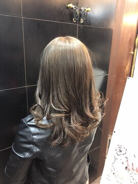 モードケイズ 阿倍野店(MODE K’s) アッシュベージュ